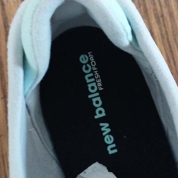 NWT WOMENS NB SHOES - Picture 5 of 7